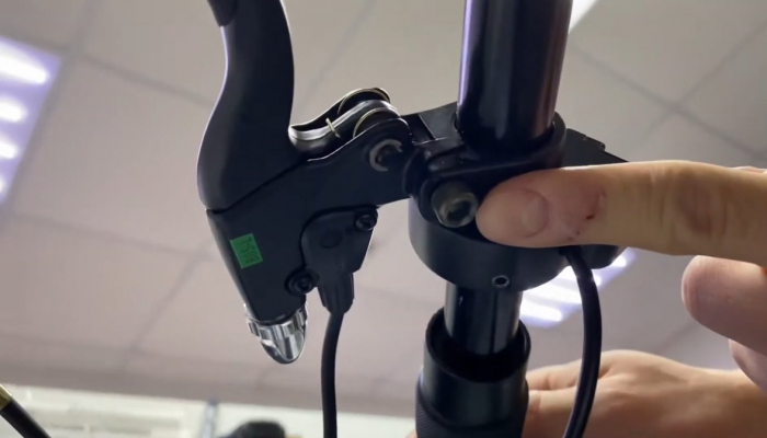 Замена ручки тормоза KUGOO M4 PRO