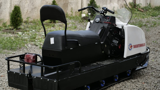 Снегоход на длинной базе